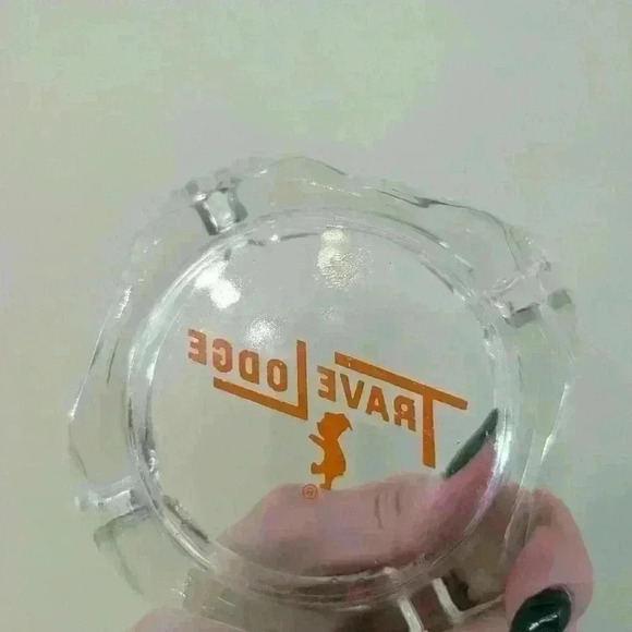 Vintage  travel lodge glass ashtray - Picture 4 of 5